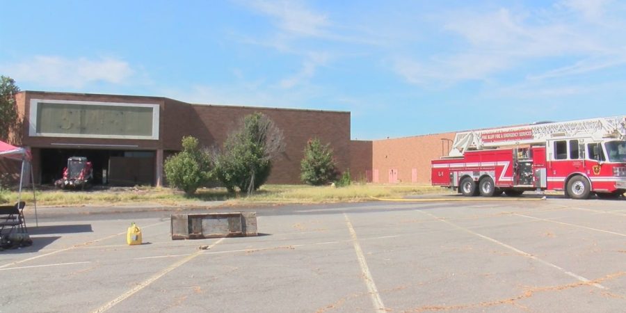 Pine Bluff vacant Pines Mall fire under investigation for possible arson