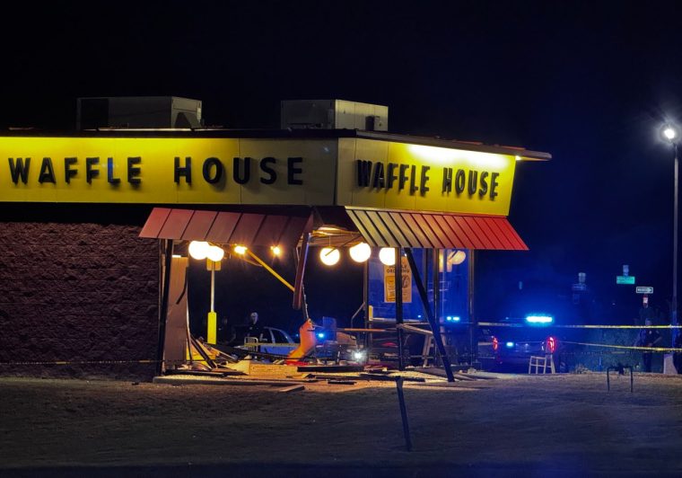 Ranisha Peebles arrested in fatal Maumelle Waffle House crash