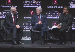 Bill Clinton and Jerry Jones speak at Little Rock club