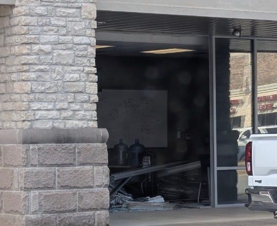Car crashes into North Little Rock business on Maumelle Boulevard