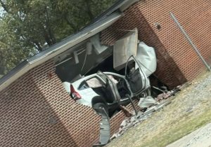 Fleeing driver faces charges after crashing into Damascus building