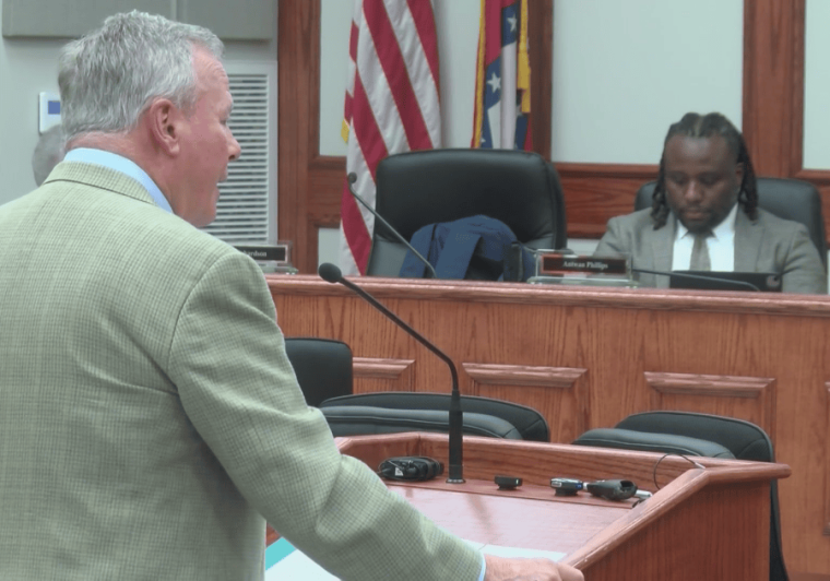 Little Rock approves pension increases and rejects data center pause